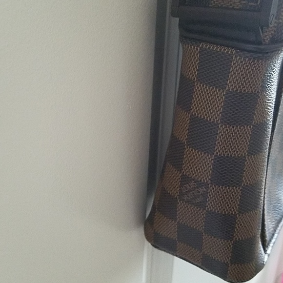 Authentic Louis Vuitton Messenger Bag - Picture 5 of 8